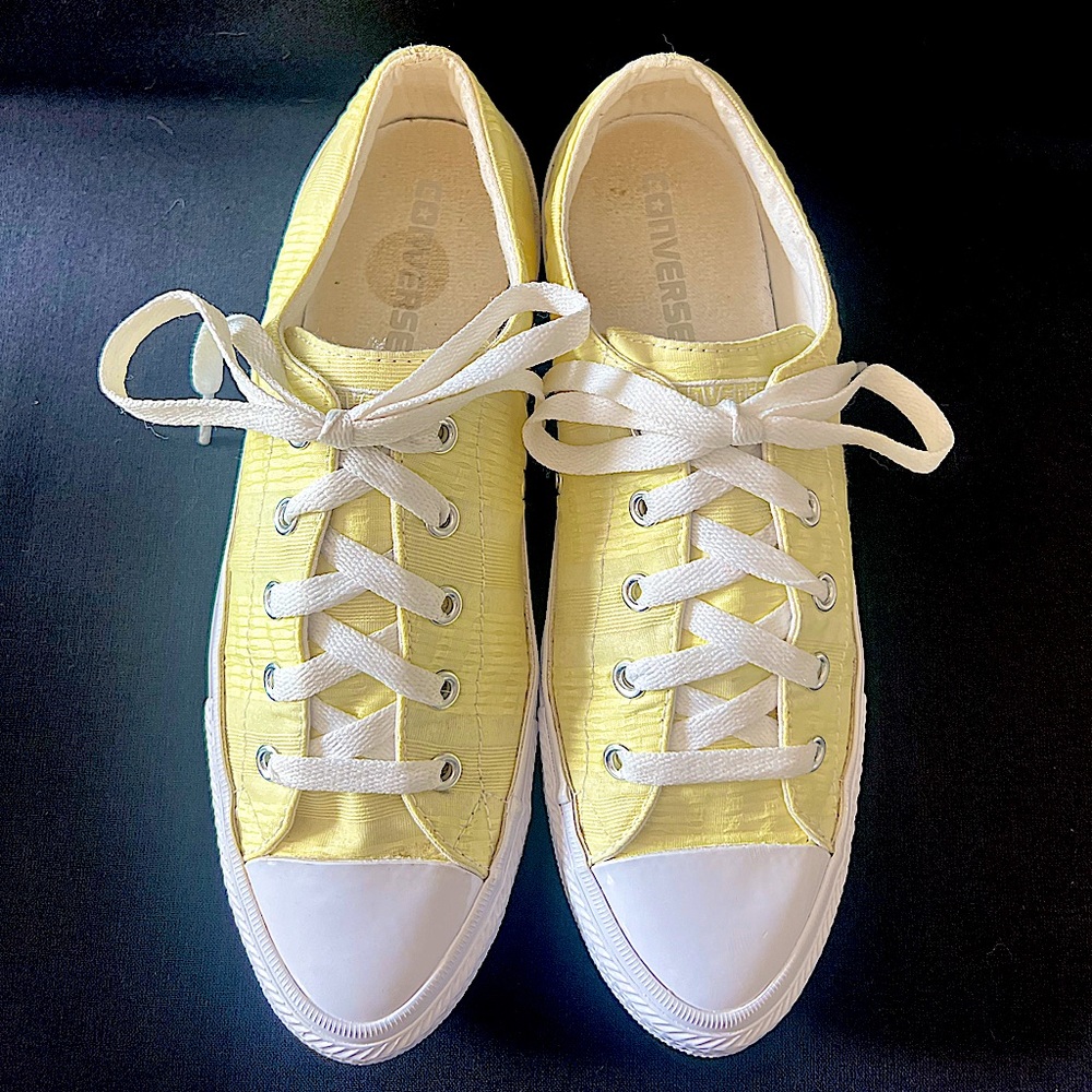 Converse Ladies ALL*STAR shoes